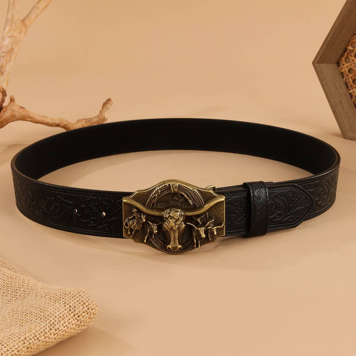 Vintage Embossed Belt Engraved Bull Head Style Belt_Cwmm3943