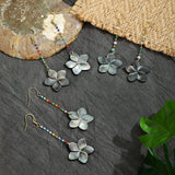 FASHIONABLE TEARDROP SHAPED SHELL METAL EARRINGS_CWMM4338