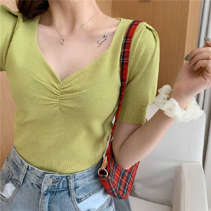 Vintage V-Neck Puffy Sleeve Knit Base T-Shirt