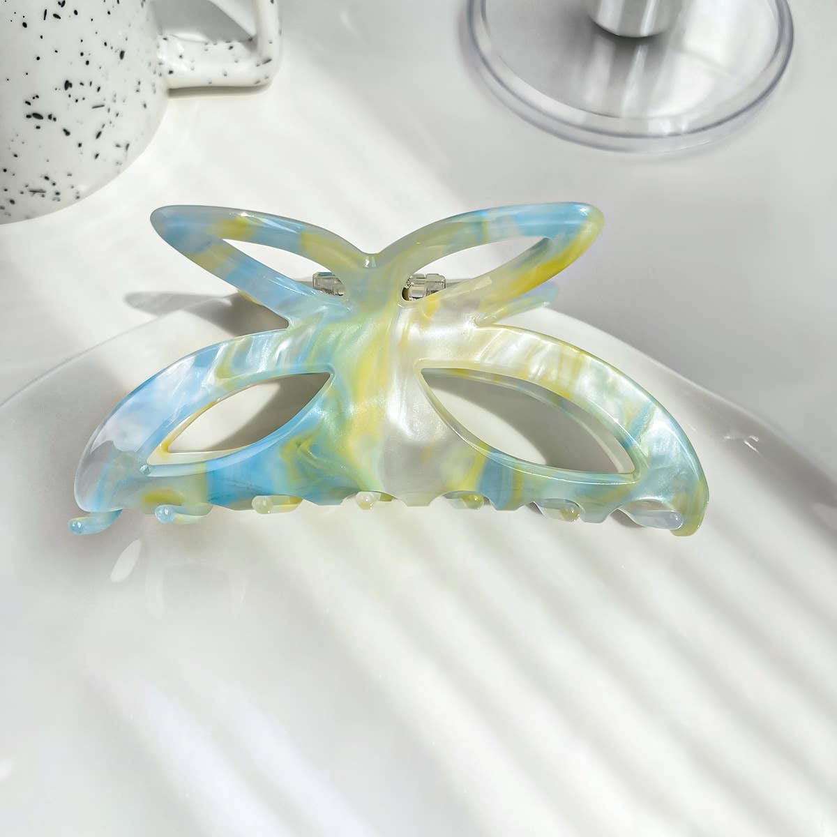 TEMPERAMENT BUTTERFLY SWEET HOLLOW HAIRPIN_CWAHA2089