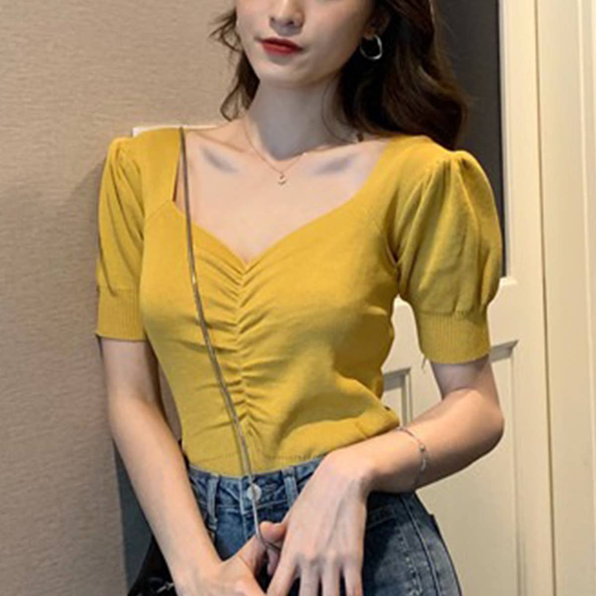 Vintage V-Neck Puffy Sleeve Knit Base T-Shirt