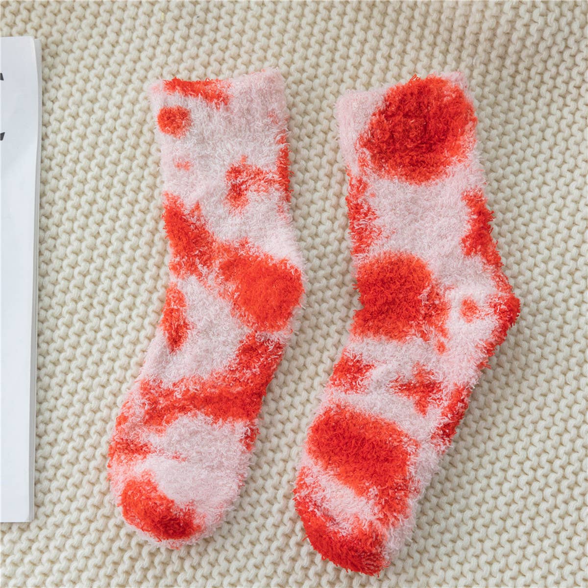 Women Padded Tie-Dyed Coral Velvet Socks_Cwms0346