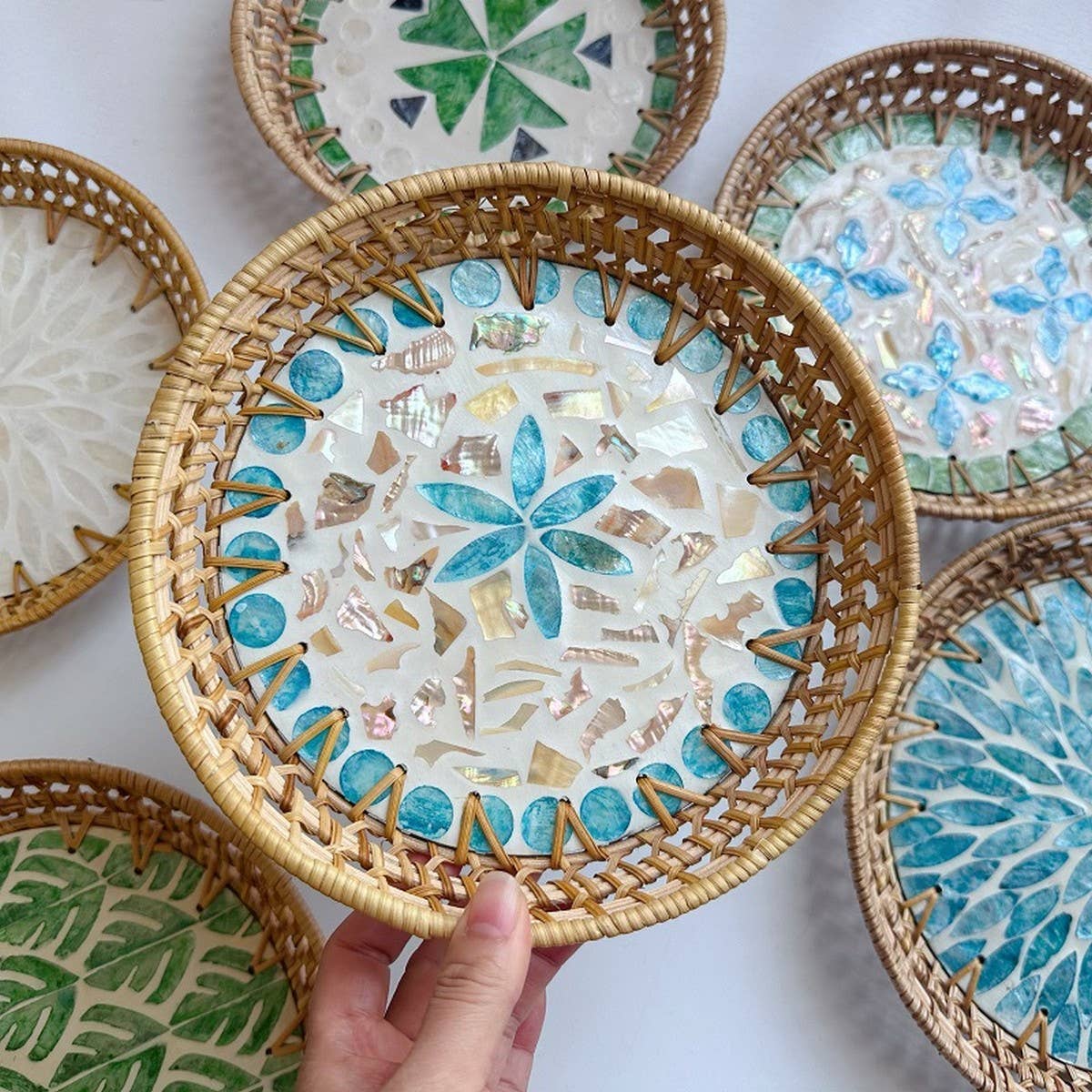 HAND WOVEN RATTAN DESSERT CREATIVE FRUIT PLATE_CWMM4532