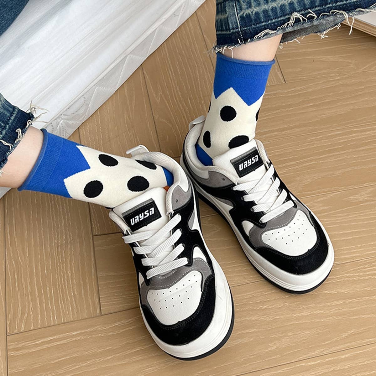 ALL SEASON PURE COTTON MID TUBE POLKA DOT SOCKS_CWMS0535