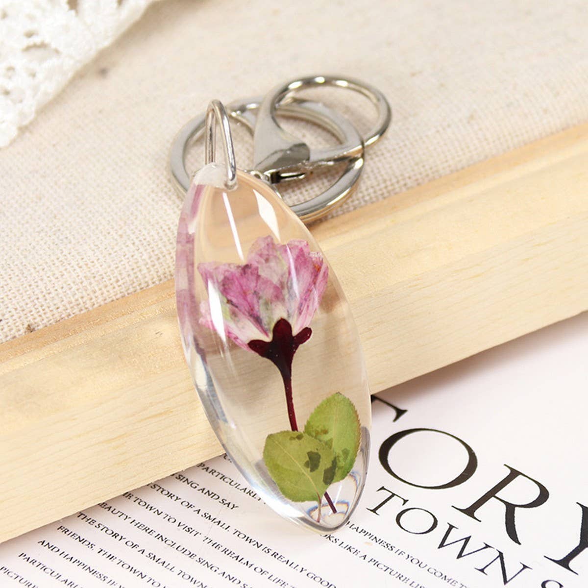 NEW DRIED FLOWER SPECIMEN CAR KEYCHAIN PENDANT_CWMM3713