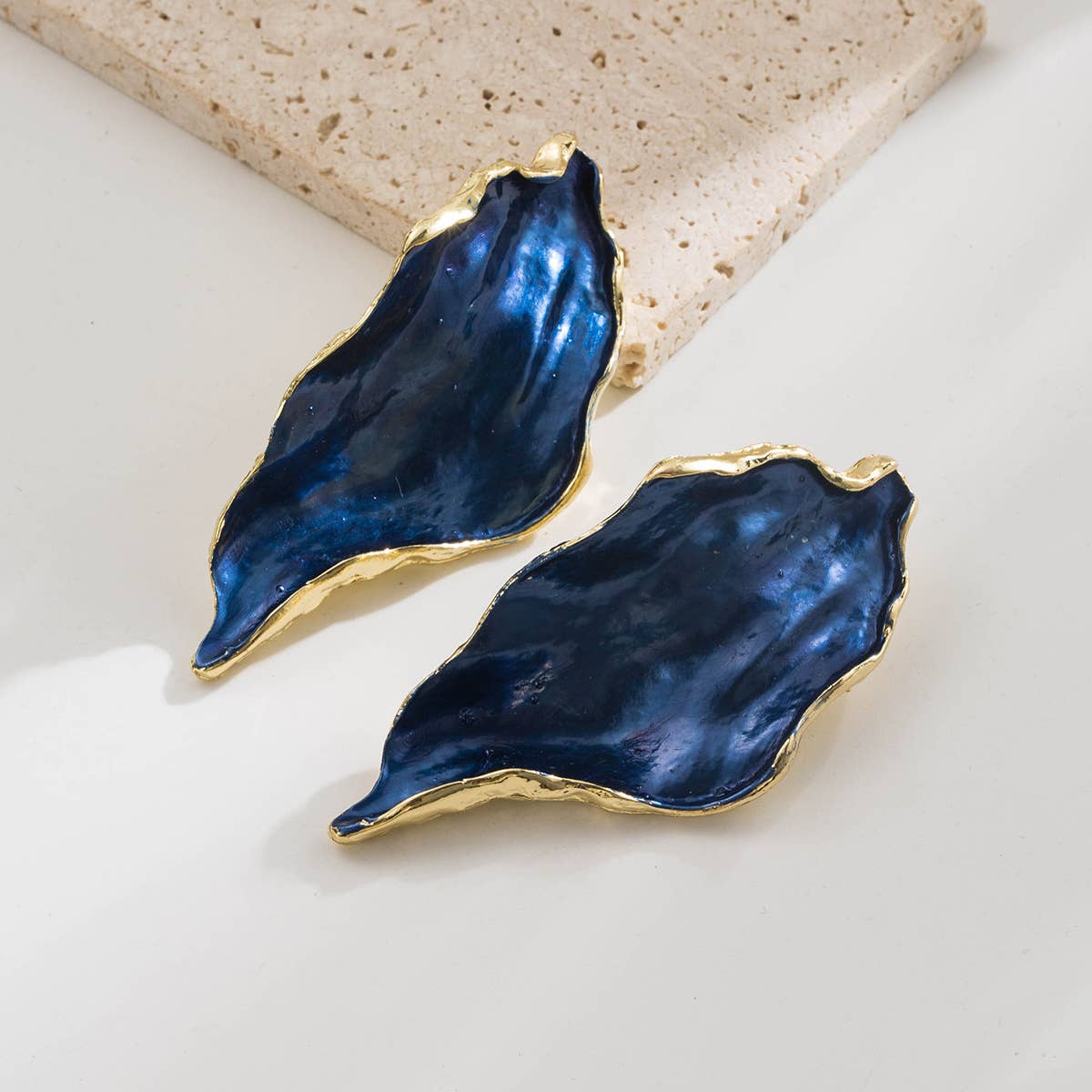 Vintage Leaf Enamel S925 Stud Earrings_Cwaje05899