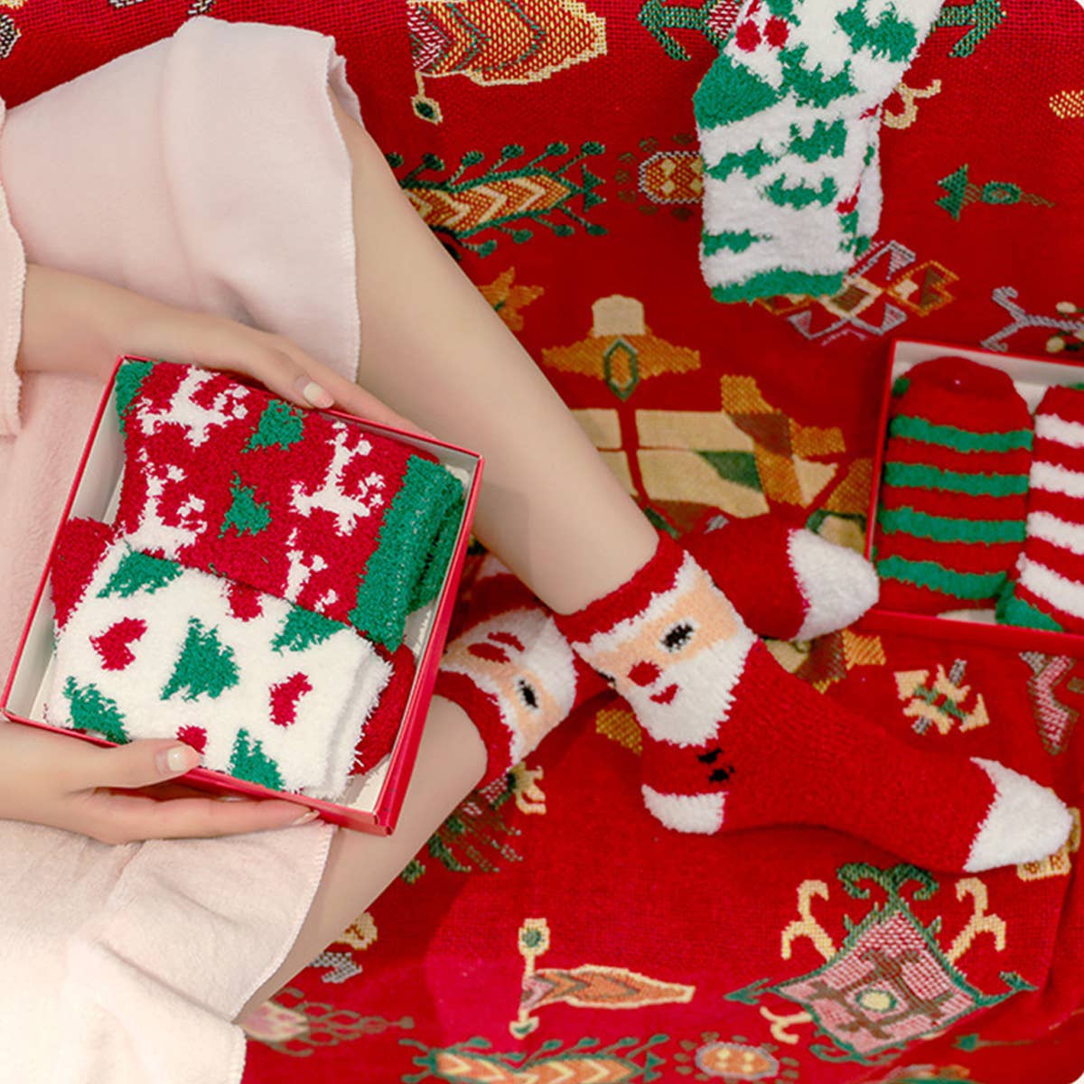 CHRISTMAS SOCKS GIFT BOX WARM MID TUBE SOCKS_CWMS0966