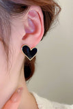 BLACK HEART STUD EARRINGS_CWAJE0296