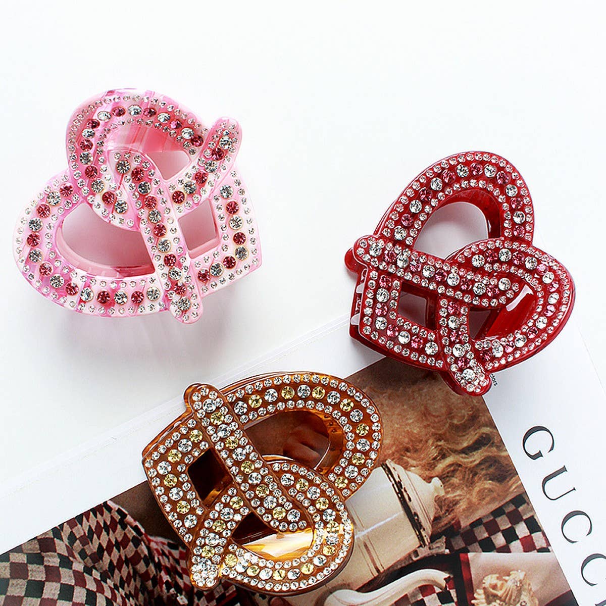 3MM ACETATE RHINESTONE HEART SHAPED HAIRPIN_CWAHA4262