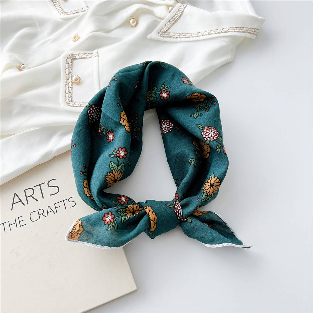 Cwasc2413_Temperament Scarf, Artistic Scarf