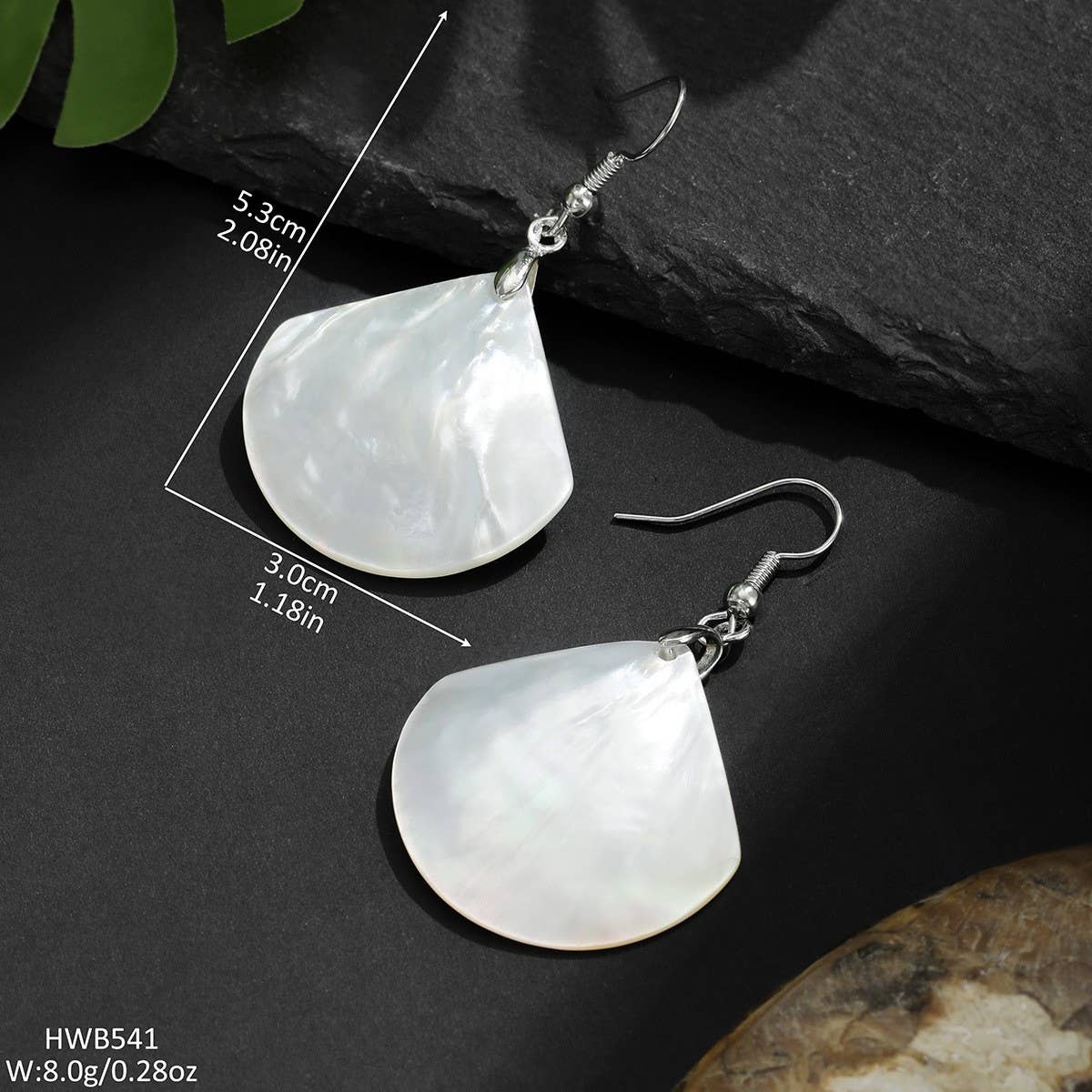 NEW FAN SHAPE NATURAL WHITE SHELL EARRINGS_CWMM4277