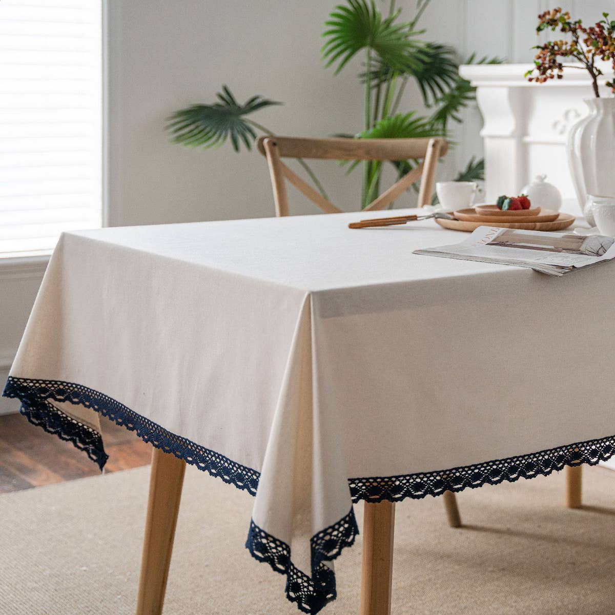 HOME BLUE ROSE PRINT PASTORAL TABLECLOTH_CWMM0943