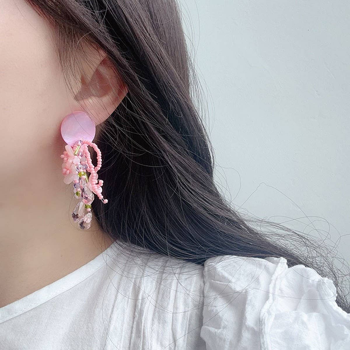 SHELL TASSEL BEADED FLOWER EARRINGS_CWAJE1691