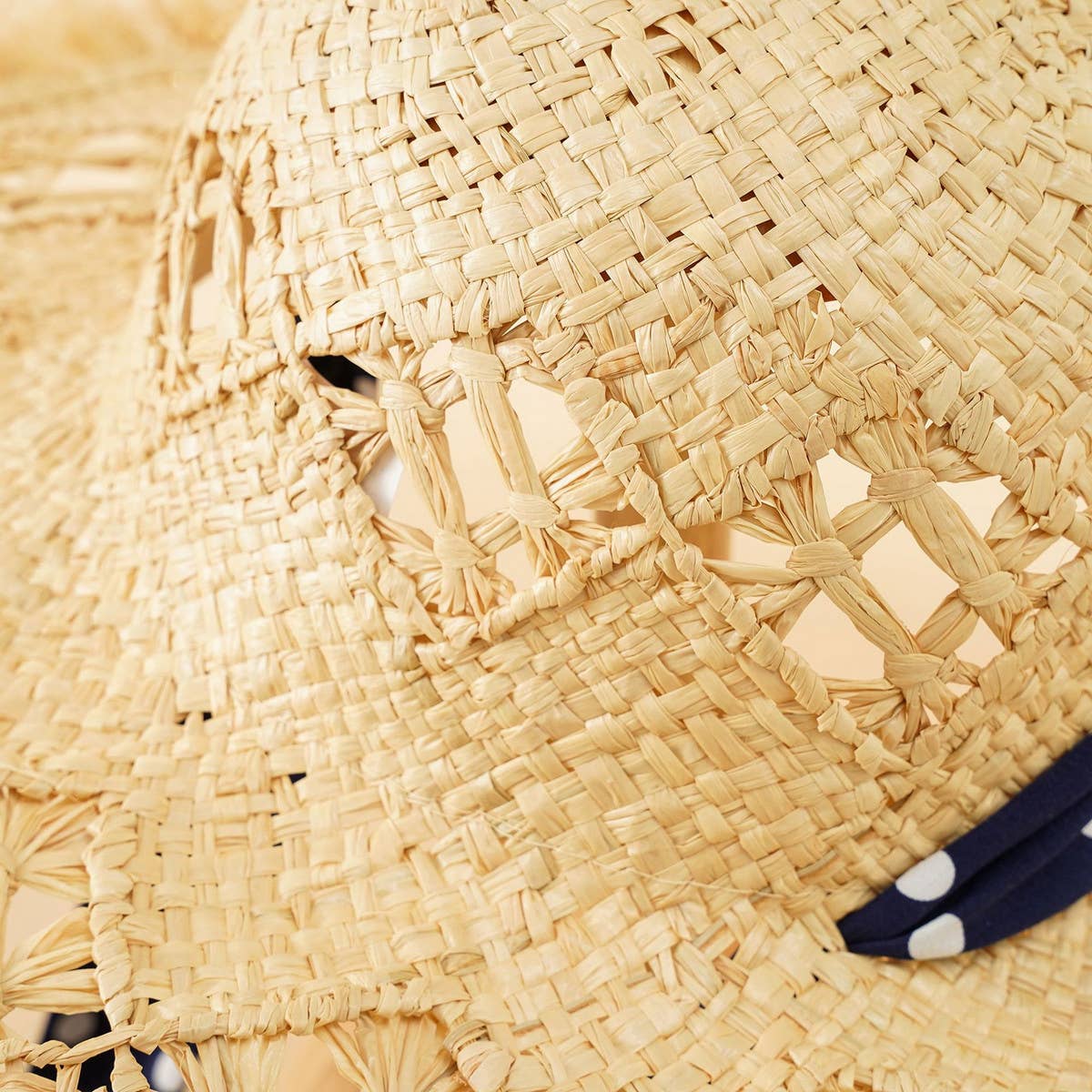 SOLID COLOR SPOTTED STRAP SUN HAT_CWAH1437