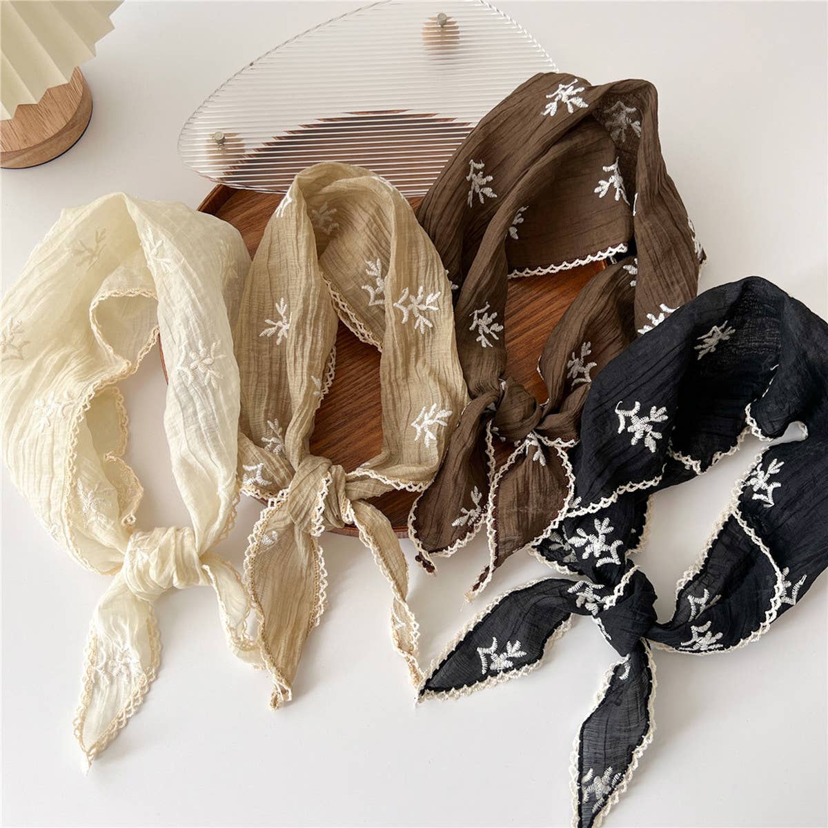 Cwasc2388_Cotton And Linen Lace Triangular Scarf For Women