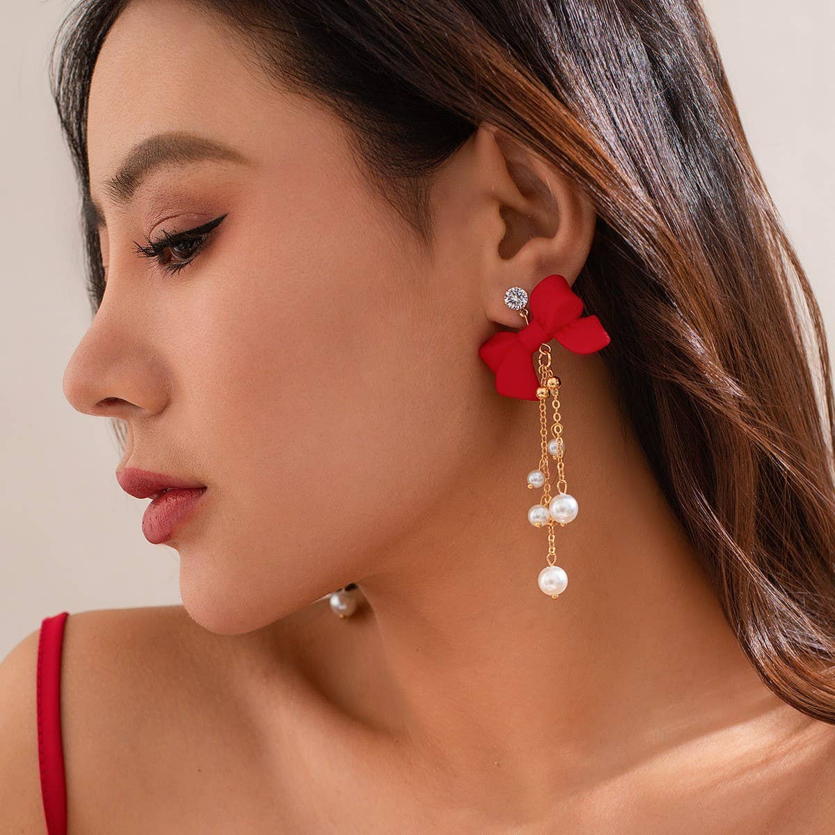 RED BOW EARRINGS WITH PEARL TASSELS_CWAJE1138