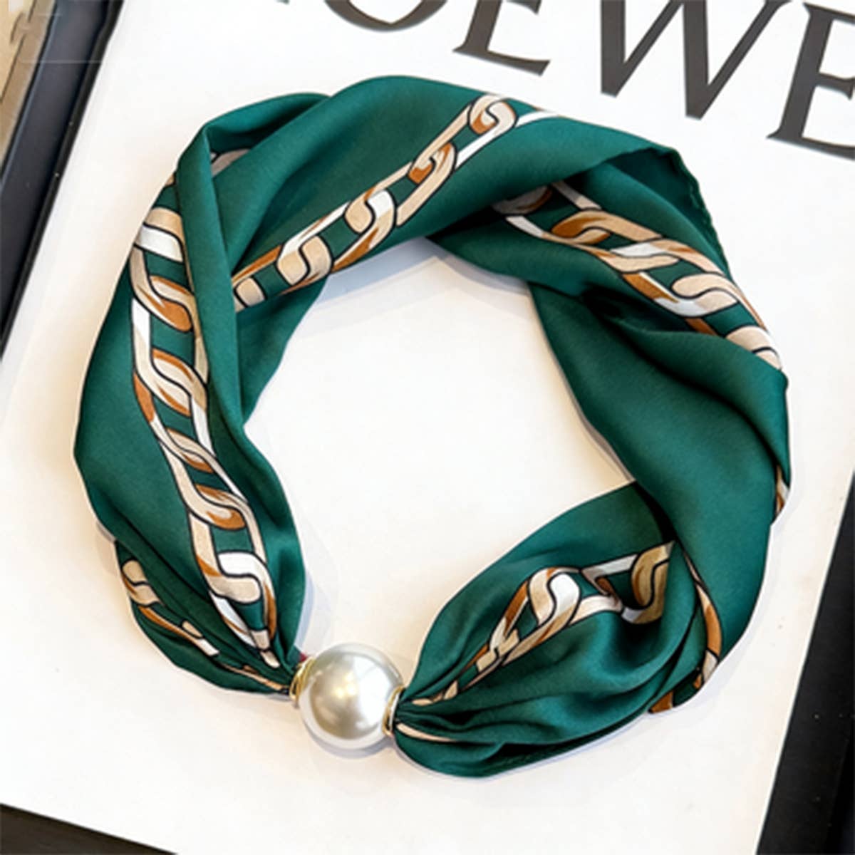 Pearl Magnetic Skinny Silk Neck Scarf_Cwasc03934