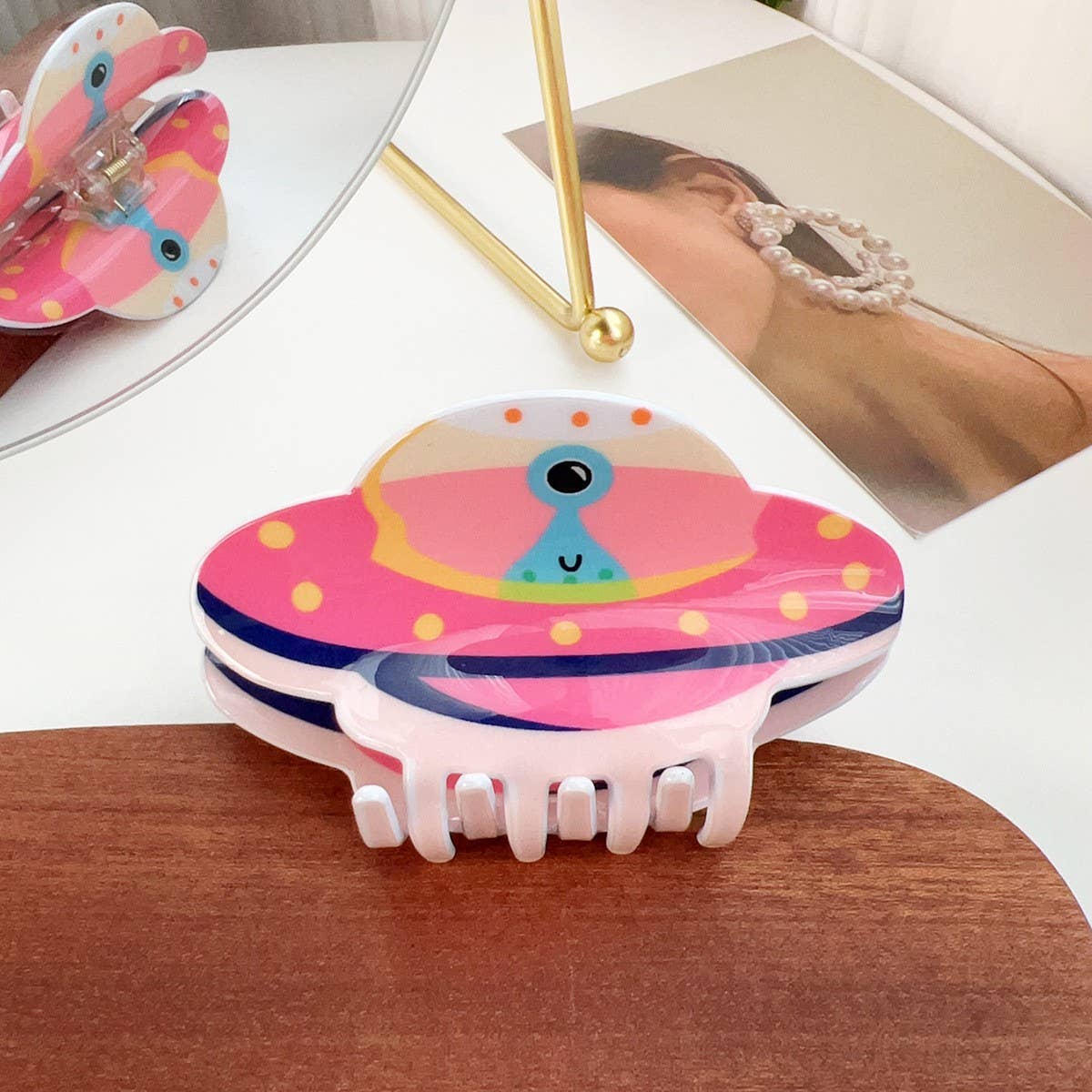 Ufo Alien Hair Claw Cartoon Space Acrylic Clip_Cwaha1495