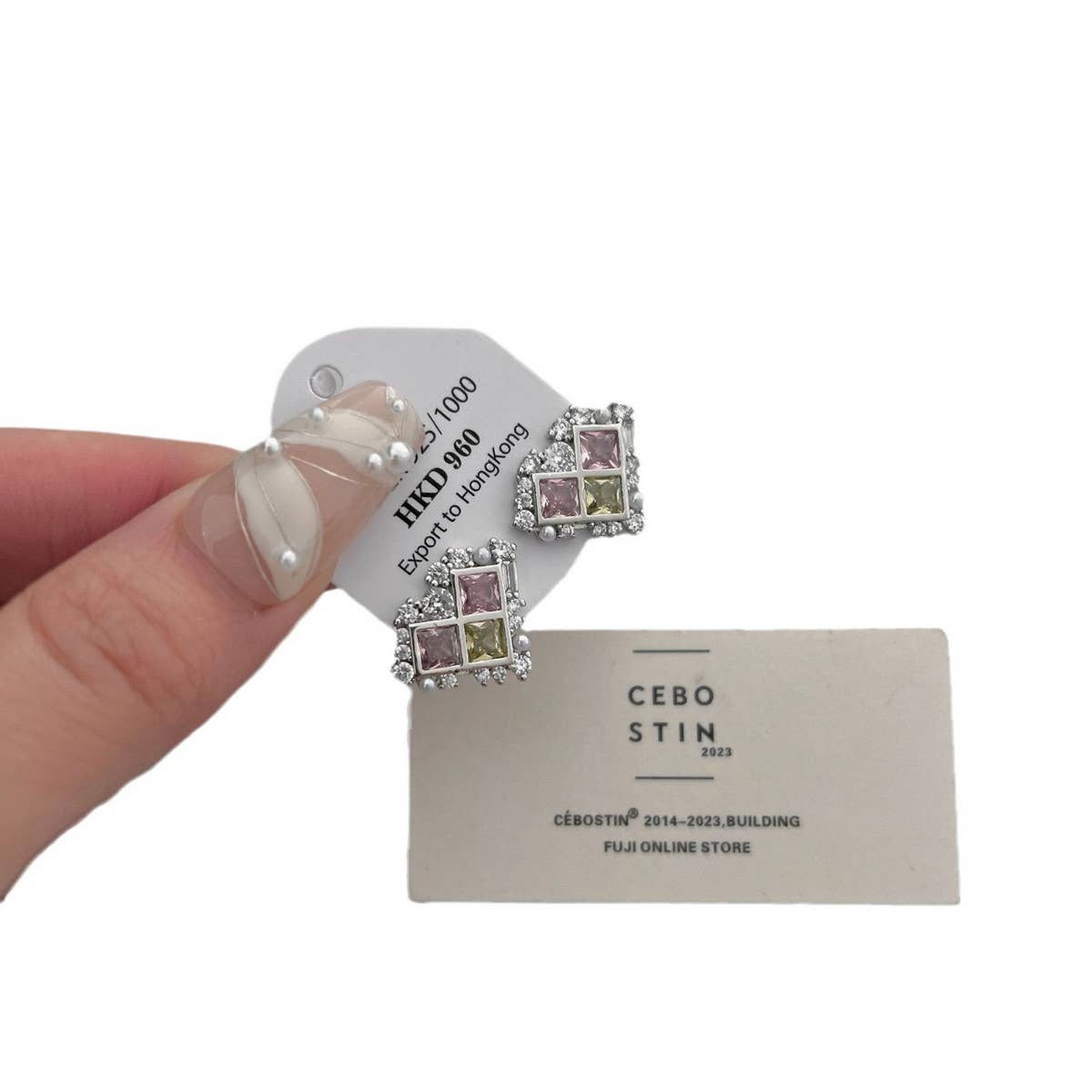 COLORED ZIRCON PEARL HEART EARRINGS_CWAJE1306