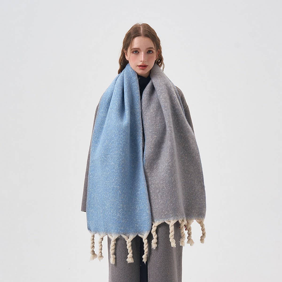 HANDCRAFTED TASSEL DOUBLE SIDED SCARF FOR WINTER_CWASC2366