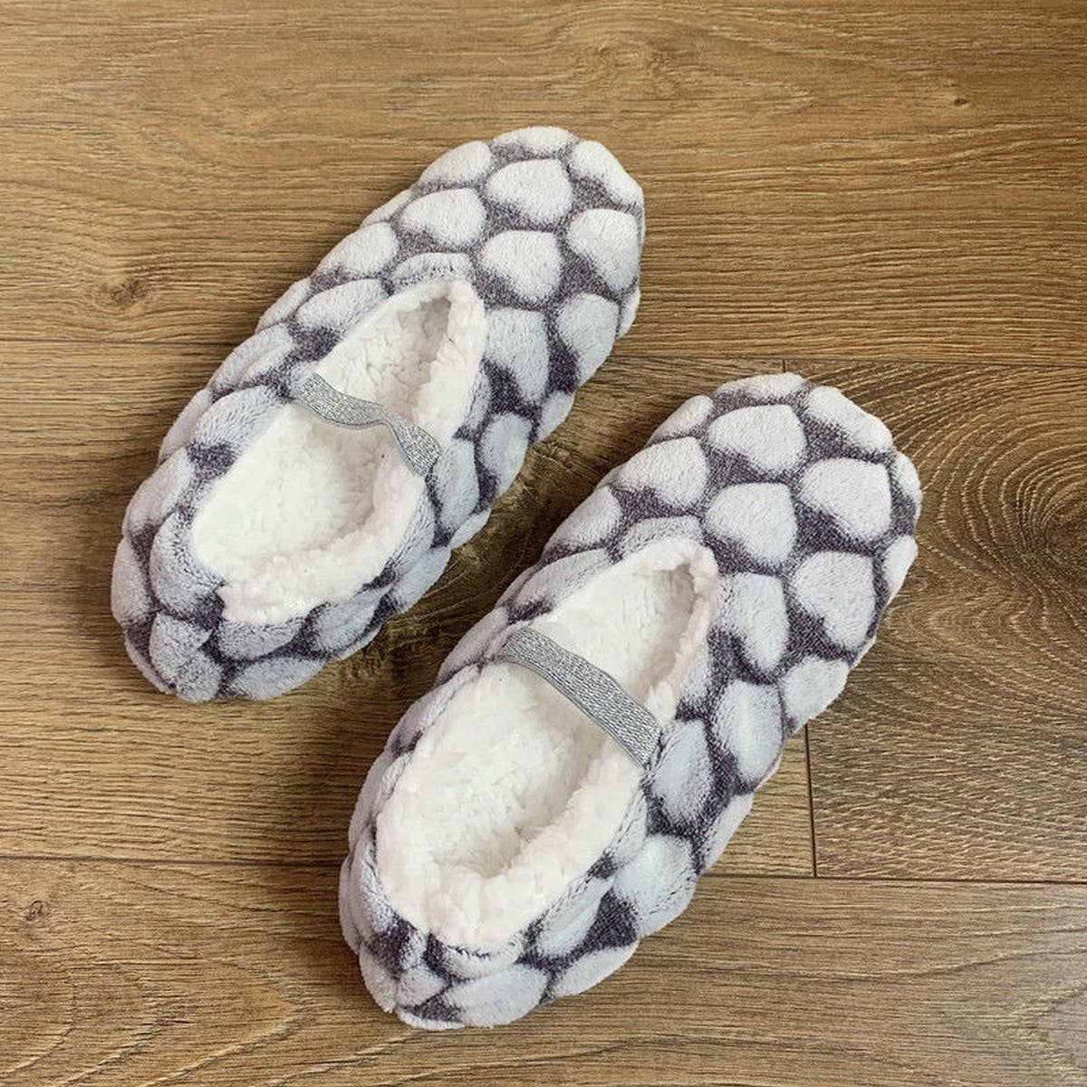 FASHION HOUSE SHOES NON SLIP INDOOR FLOOR SOCKS_CWMS1187