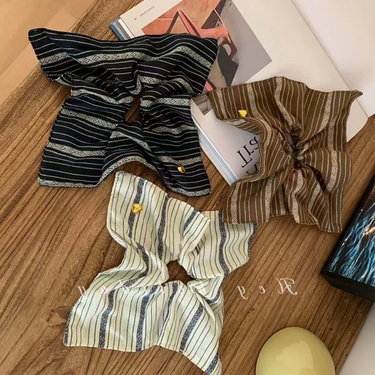 SQUARE COLORS HAIR SCRUNCHIES_CWAHA2819