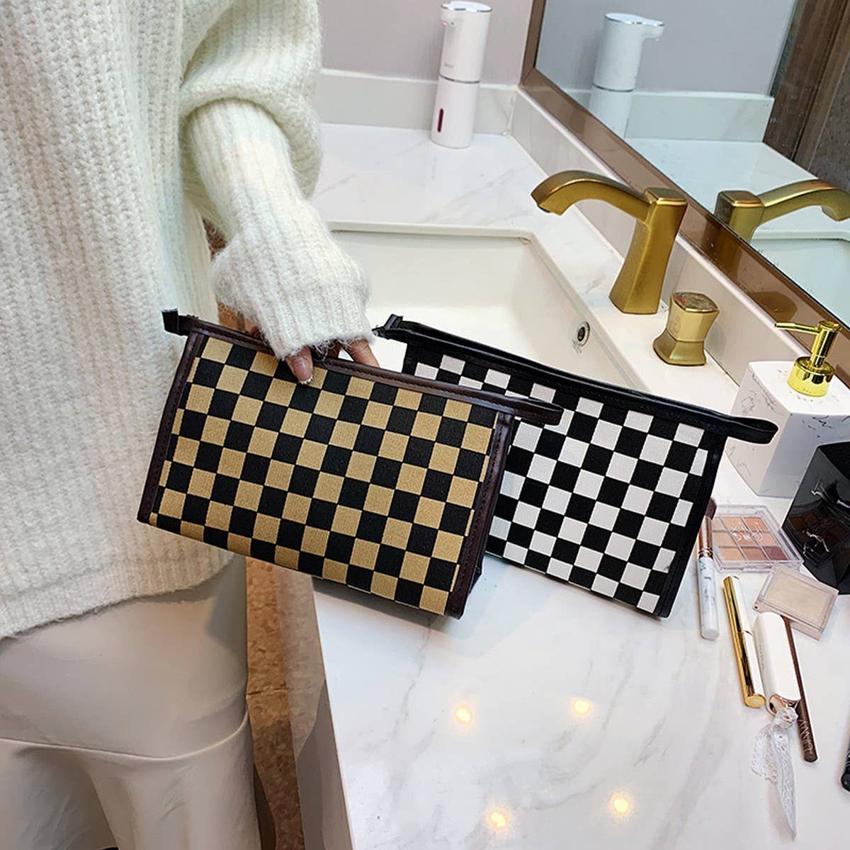 New Lattice Flat Large Capacity Cosmetic Bag_Cwab4480