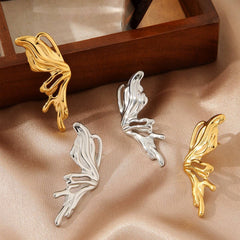 BUTTERFLY 3D 18K GOLD ASYMMETRICAL EARRINGS_CWMM3616