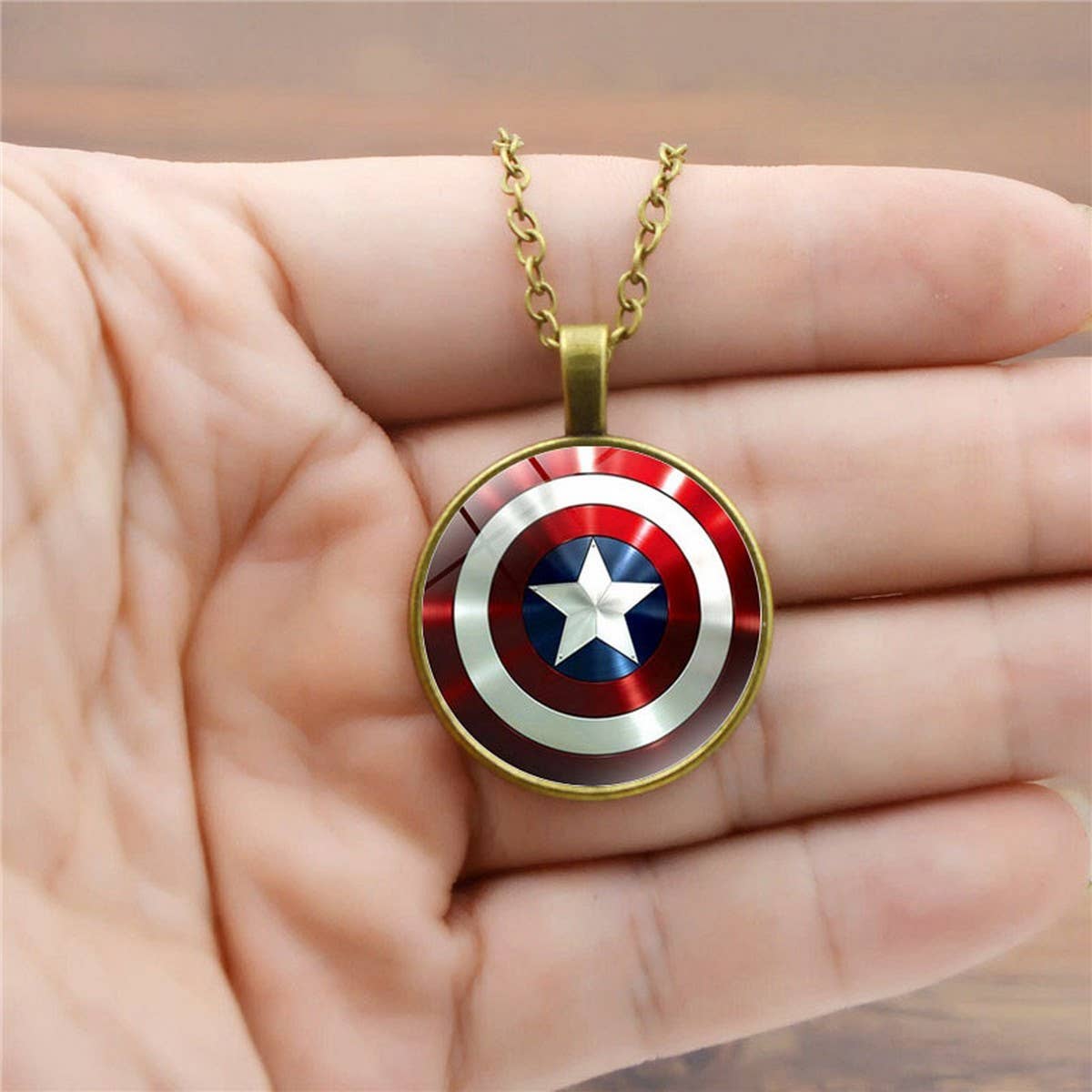 CAPTAIN AMERICA SHIELD TIME GEM NECKLACE_CWAJE0700