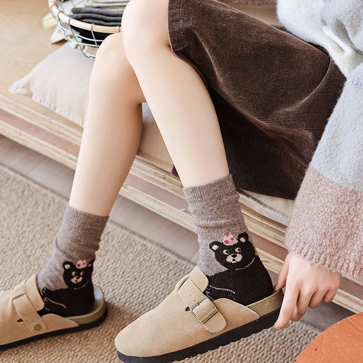 Cute Cartoon Wool Slouchy Crew Socks Women_Cwms03357