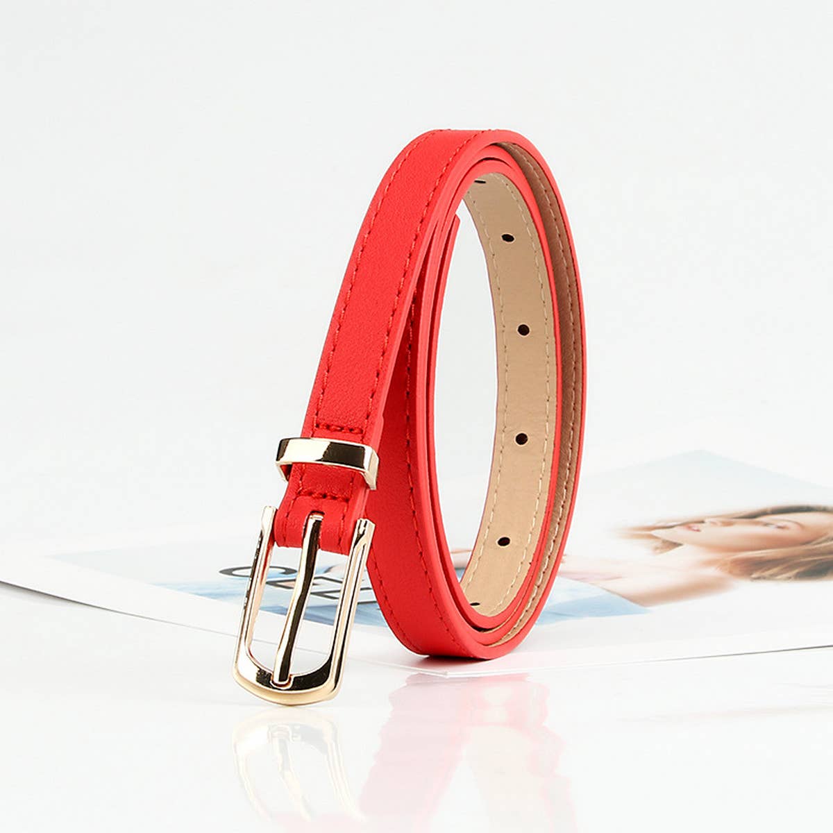 Cwabe0915_Simple And Versatile Thin Belt