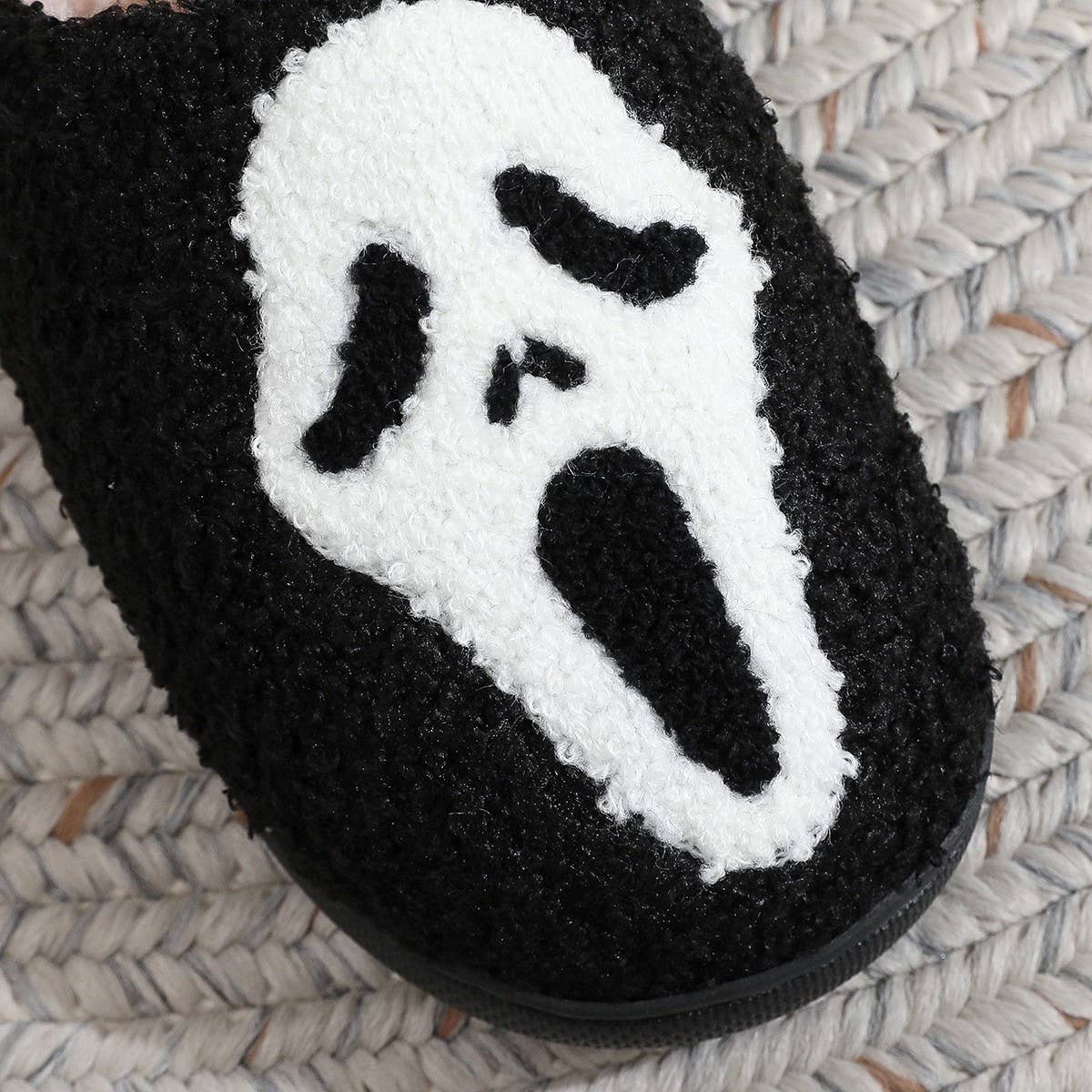 HALLOWEEN HOME SKULL SCREAM COTTON SLIPPERS_CWMM3061