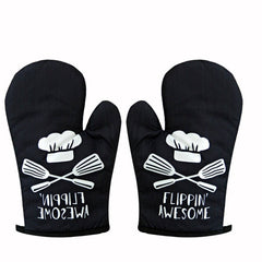 A PAIR OF HEAT RESISTANT BAKING GLOVES_CWMM1452