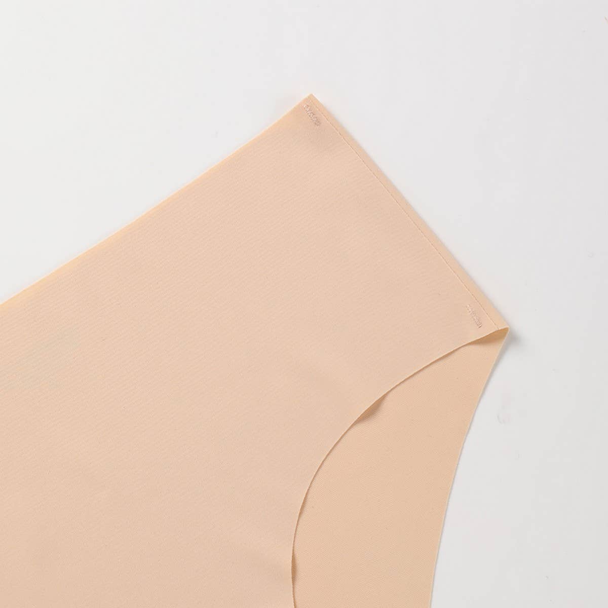 Women Seamless Ice Silk Quick Drying Underwear_Cwmu0073