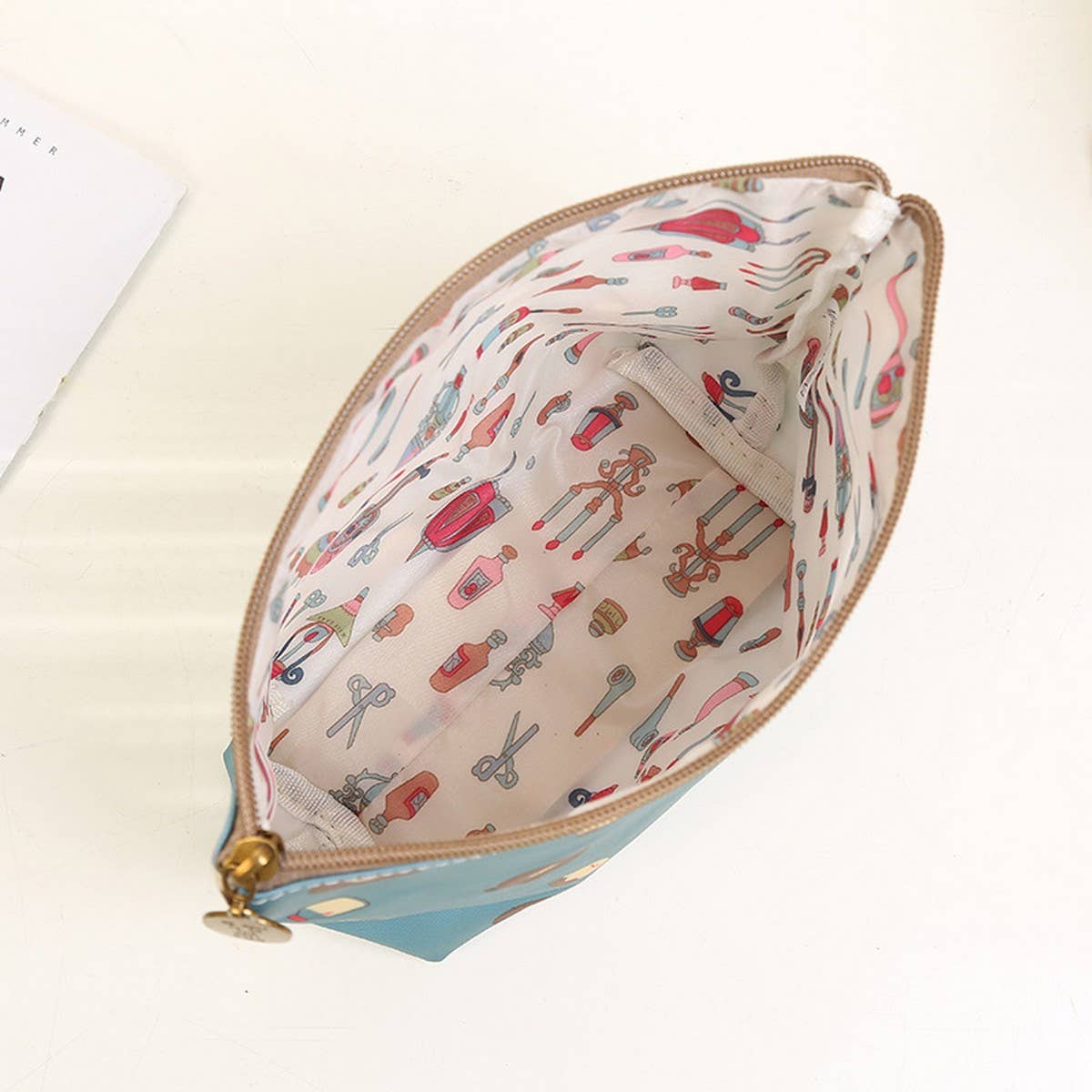 Cartoon Bear Waterproof Makeup Bag_Cwab1731