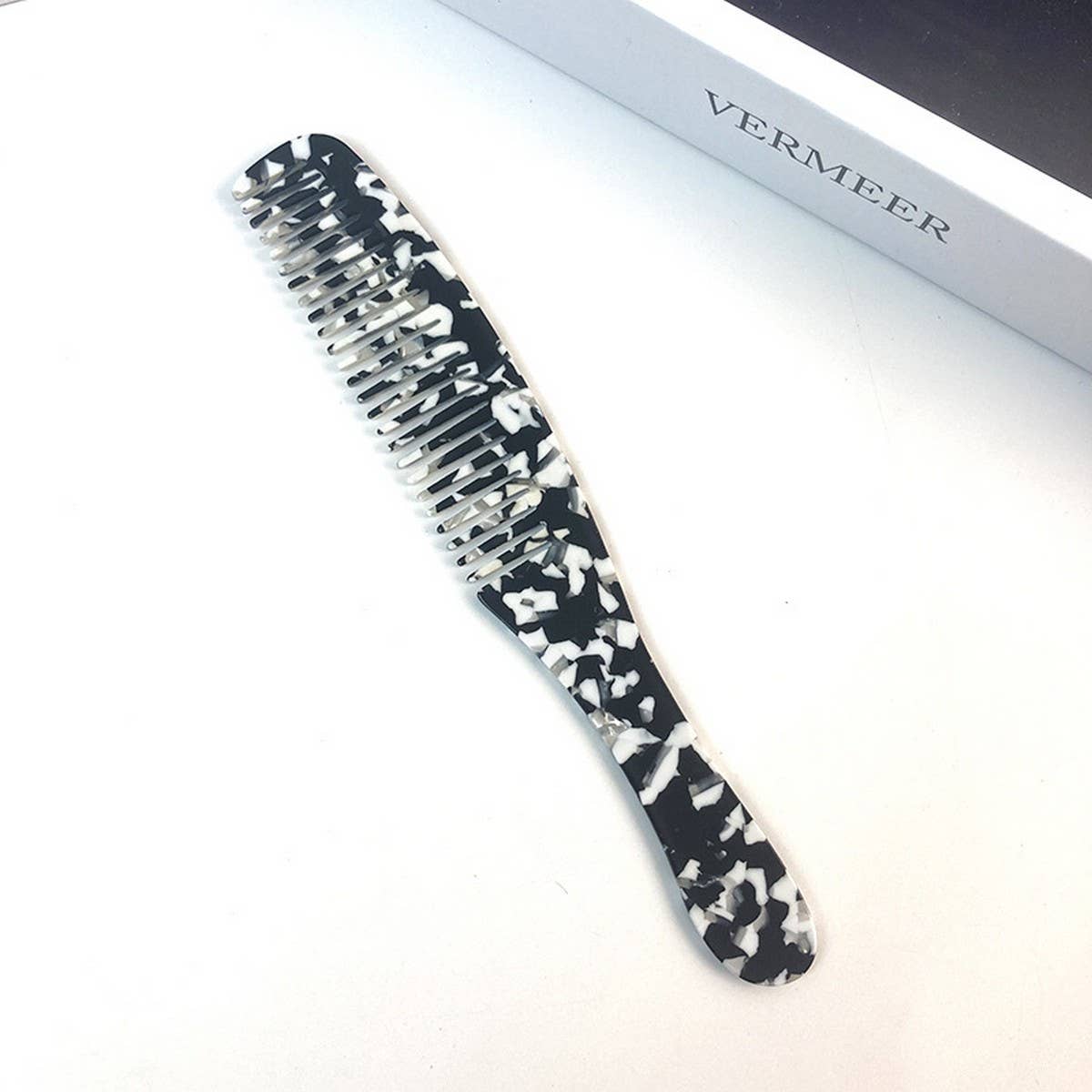 COLORFUL ACETATE FINE TOOTH COMB WITH HANDLE_CWMM6428