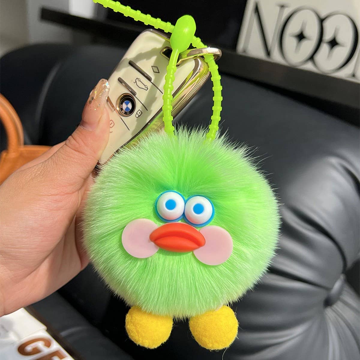 CARTOON DOLL PLUSH DUCK CAR KEYCHAIN PENDANT_CWMM2496