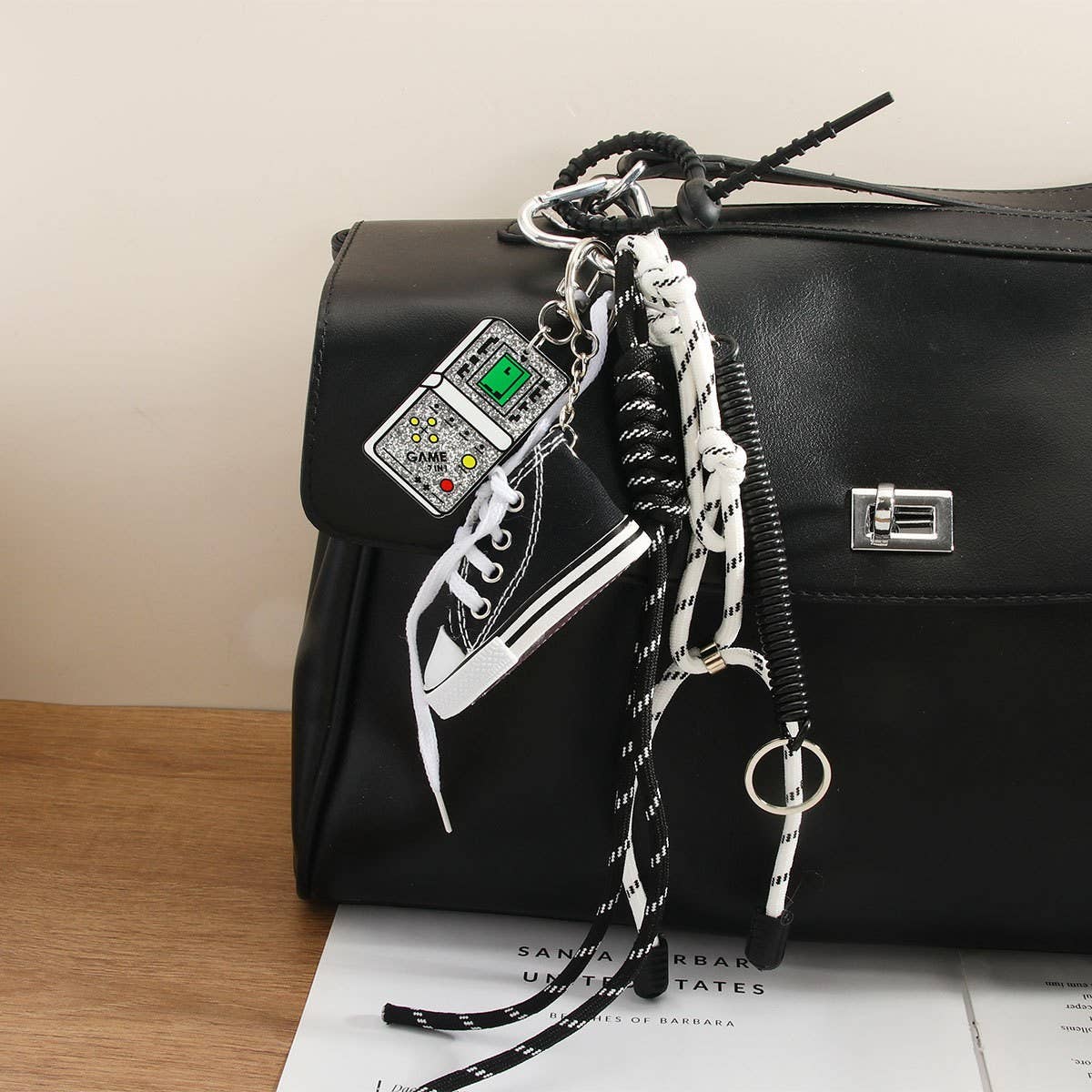 MINI CANVAS SNEAKER CHARM SPORTY GOLF STYLE_CWMM7552