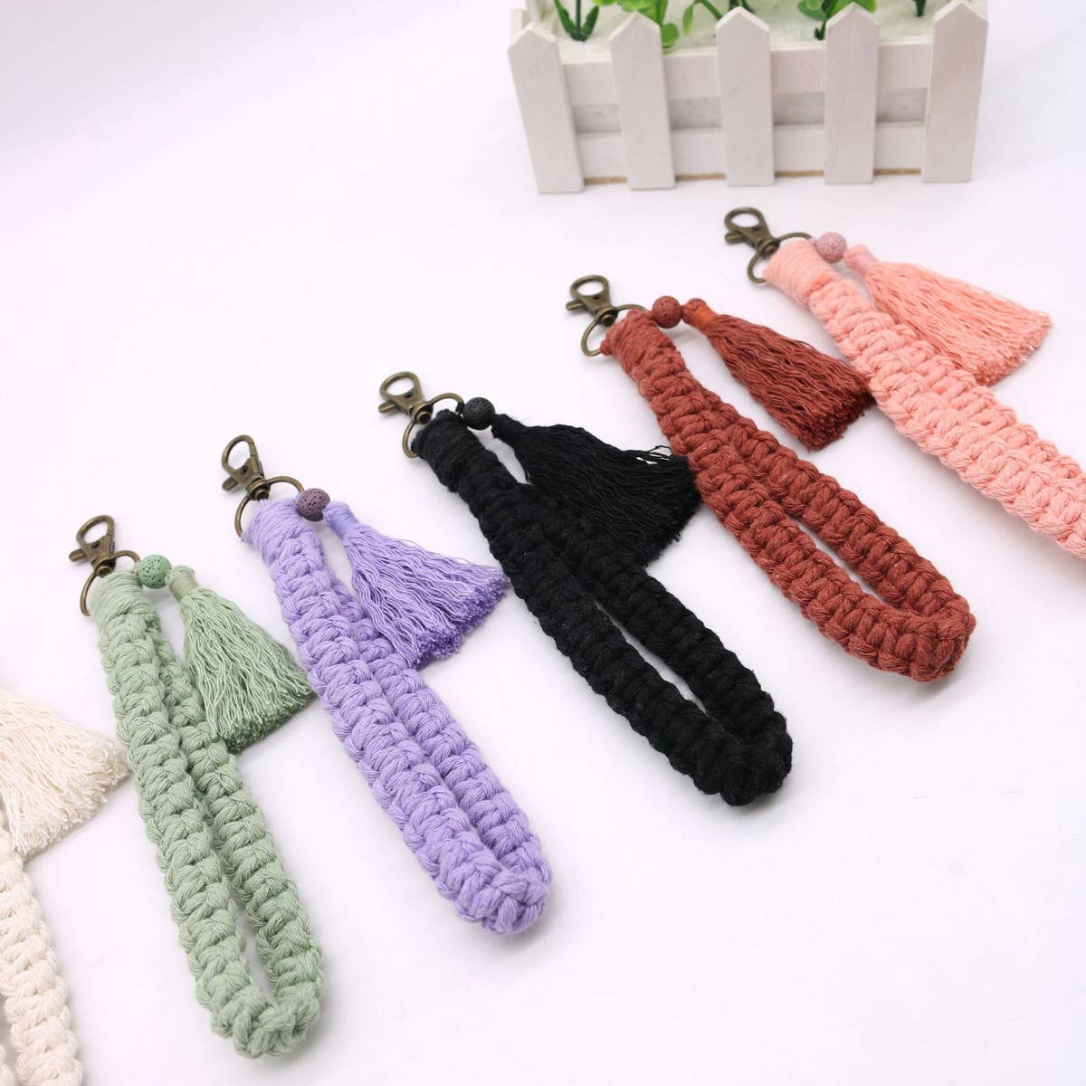 MOBILE PHONE HANGING TASSEL BRAIDED KEYCHAIN_CWMM1564