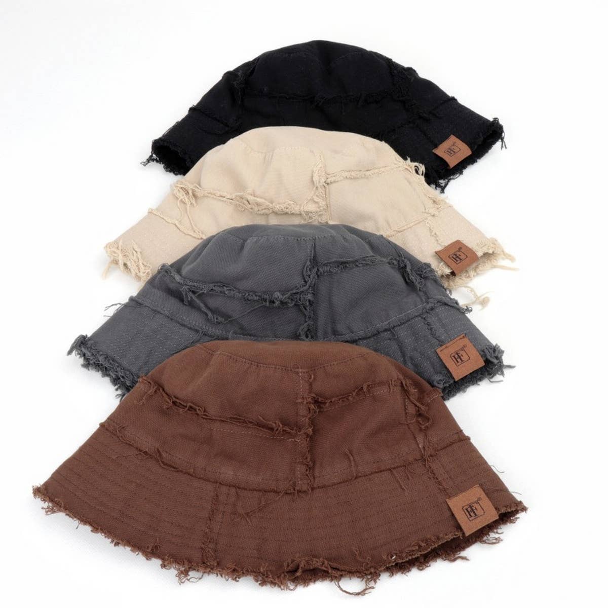 DOUBLE SIDED BUCKET HAT WITH LETTERING_CWAH1542