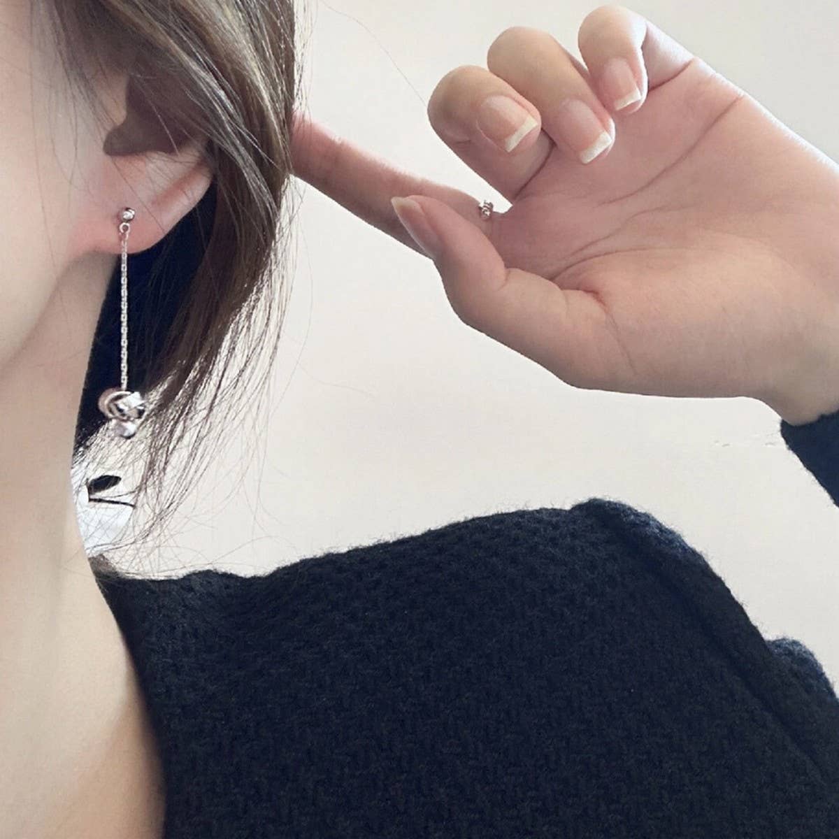 GEOMETRIC SPIRAL TWIST PENDANT TASSEL EARRINGS_CWAJE3131