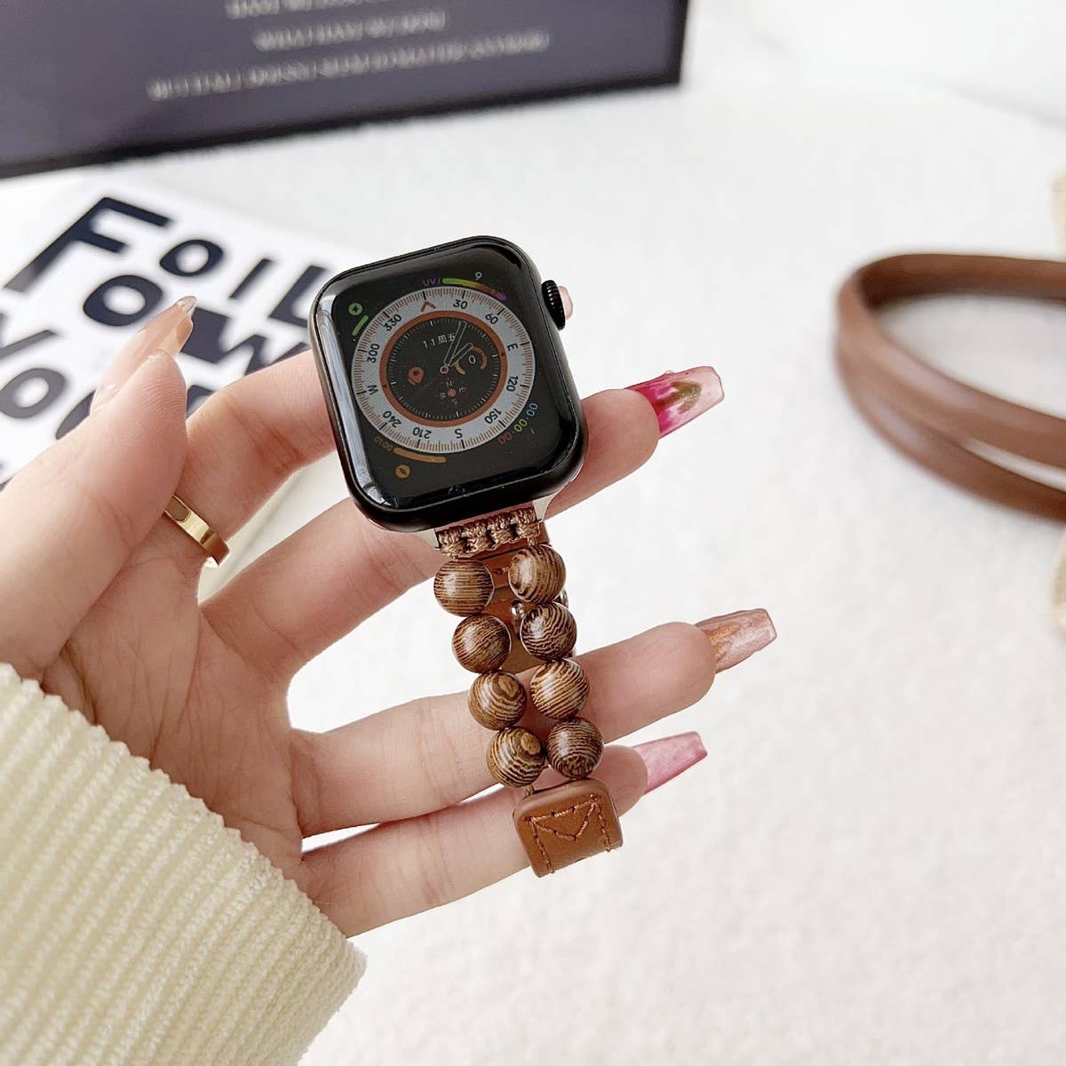 IWATCH9 1 SE WOODEN BEADS GENUINE LEATHER STRAP_CWWW0048