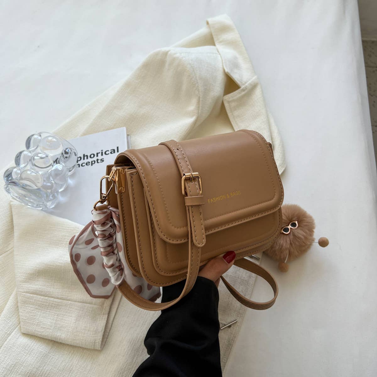 RETRO POPULAR CROSSBODY BAG_CWAB1557