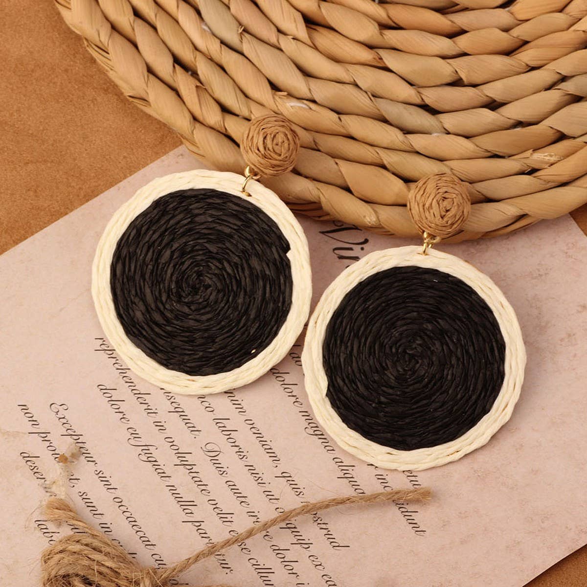 NEW VINTAGE SIMIAN GRASS VINE WOVEN EARRINGS_CWAJE4011
