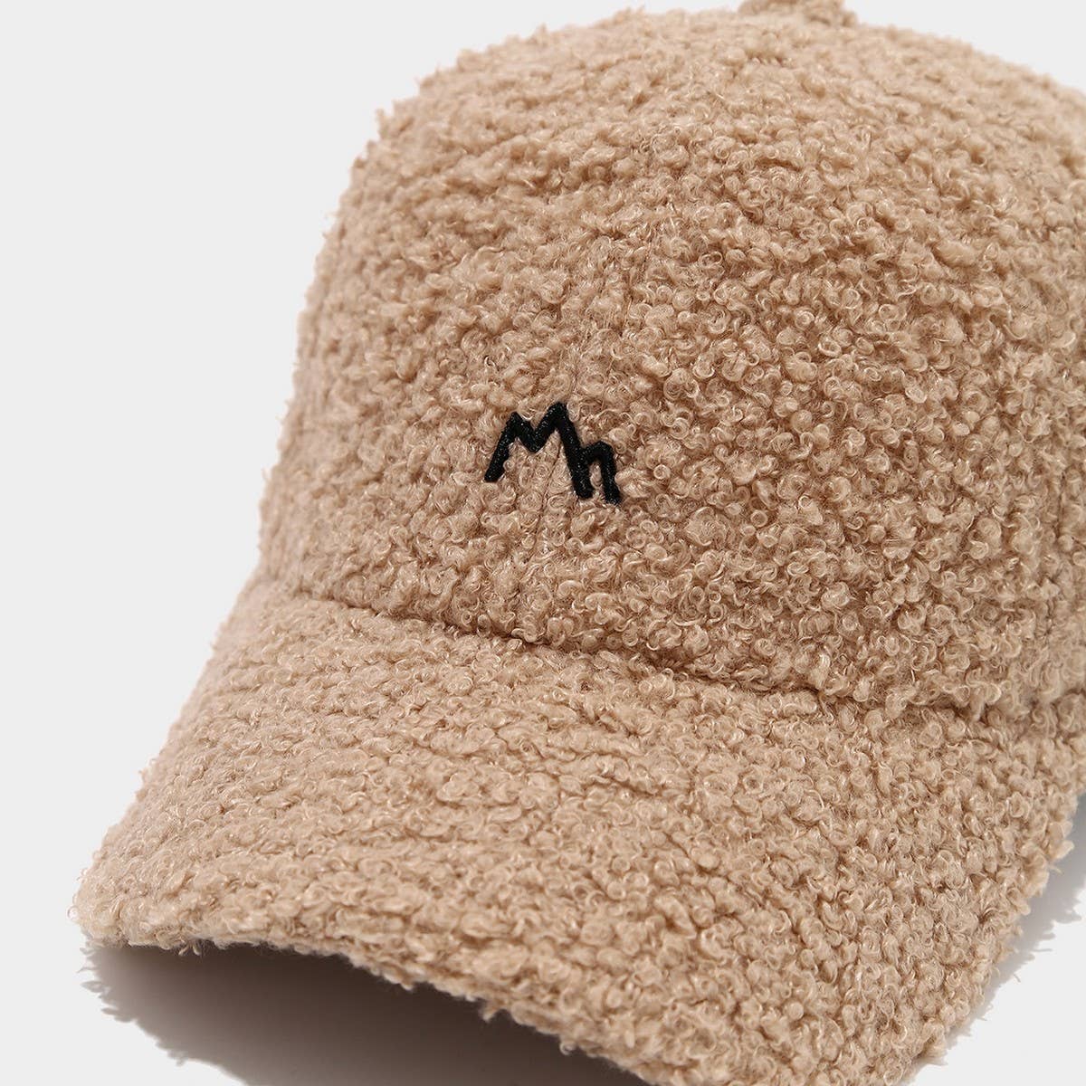 Winter Mountain Embroidery Warm Baseball Cap_Cwah04765