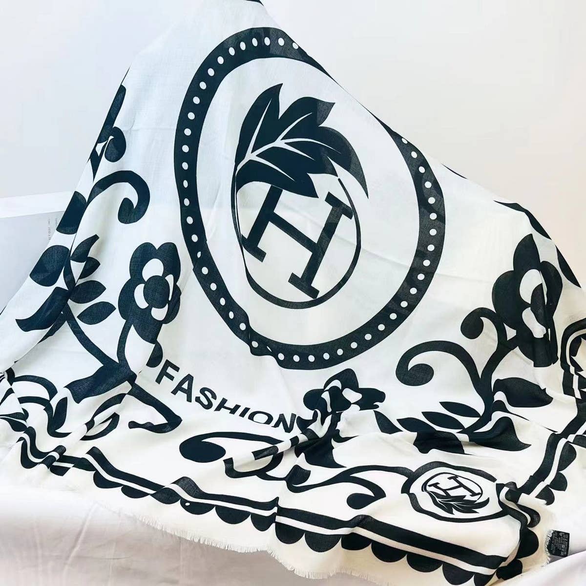 BOLD FLORAL ANIMAL SILK BLEND WRAP_CWASC0890