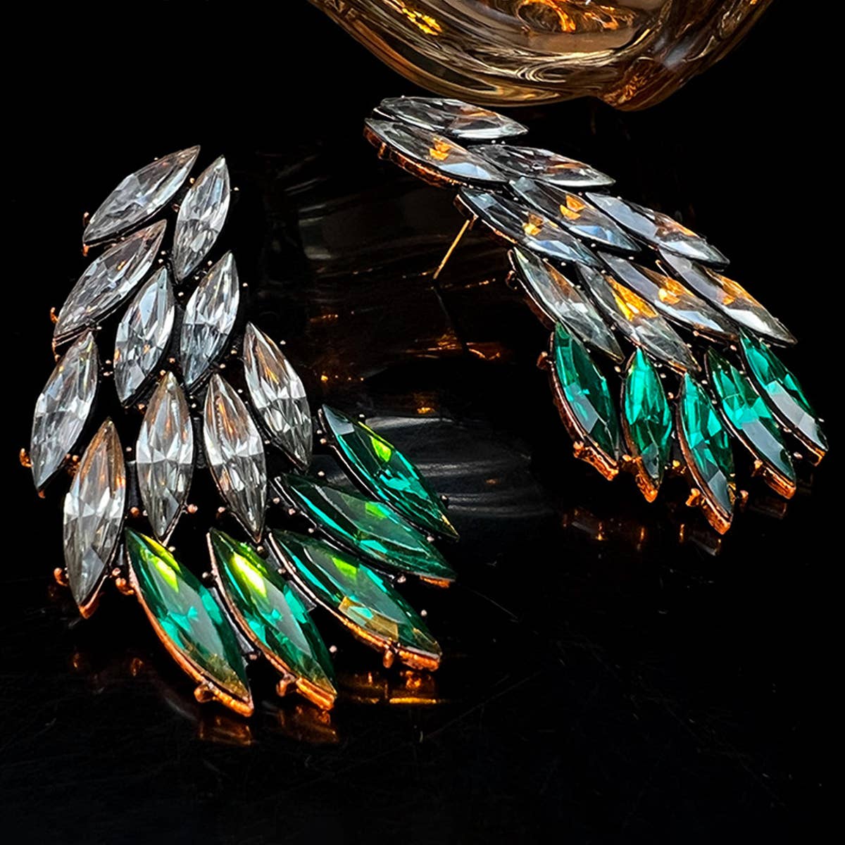 EXQUISITE CZECH DIAMOND WING EARRINGS_CWAJE1119