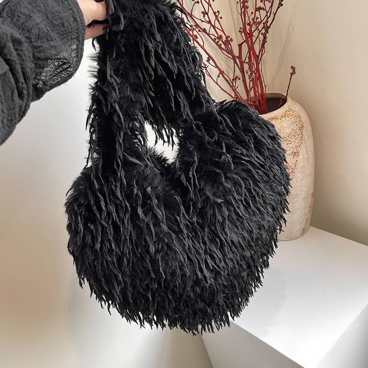 Winter Crossbody Oneshoulder Feather Heart Plushbag_Cwab4006