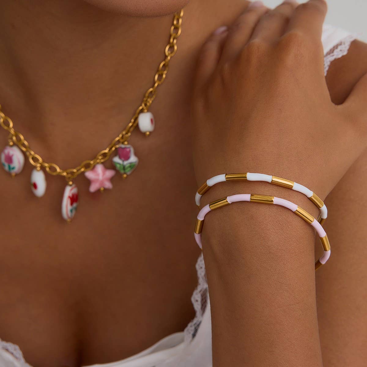 CLASSIC 18K GOLD BAMBOO PINK ENAMEL OPEN BANGLE_CWAJE4742