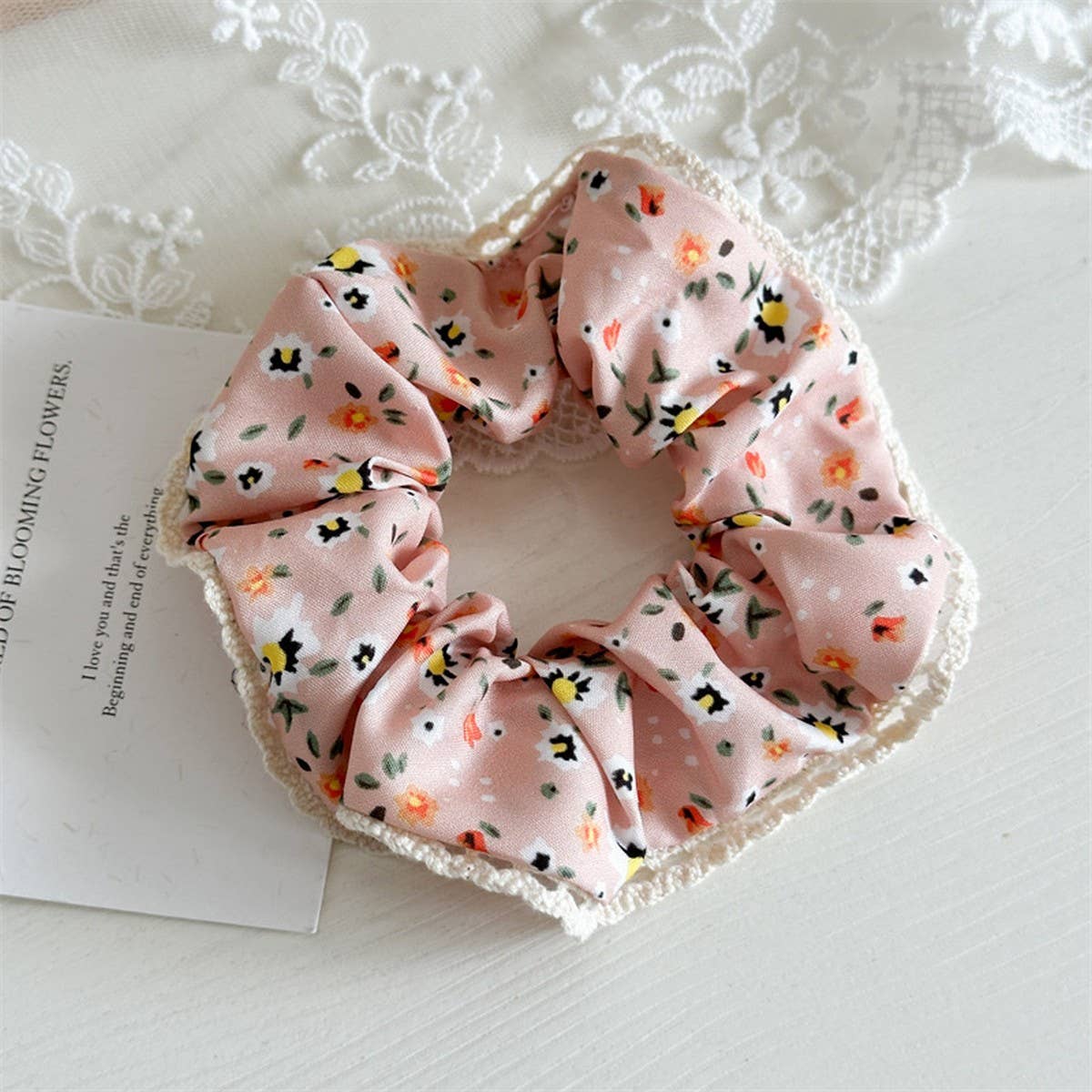 FLORAL LACE BORDER VERSATILE LARGE INTESTINE RING_CWAHA2430